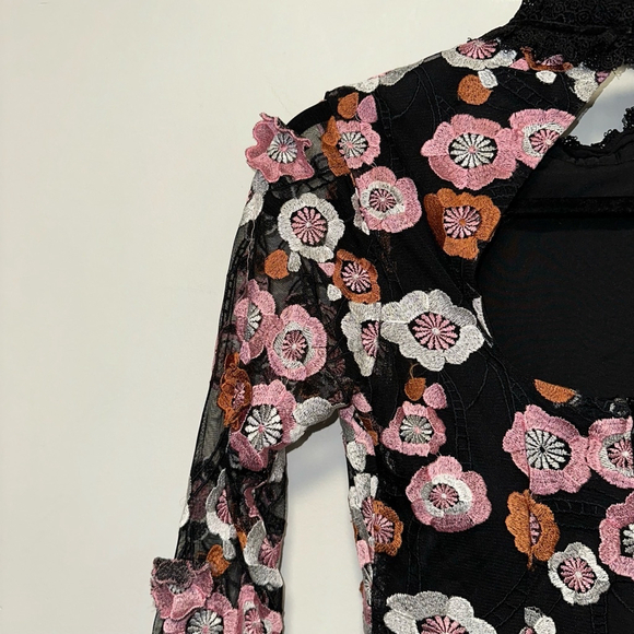 French Connection Lace Astrida 3D Embroidered Floral Mod XS Eur Black Size 4 US - Picture 12 of 16